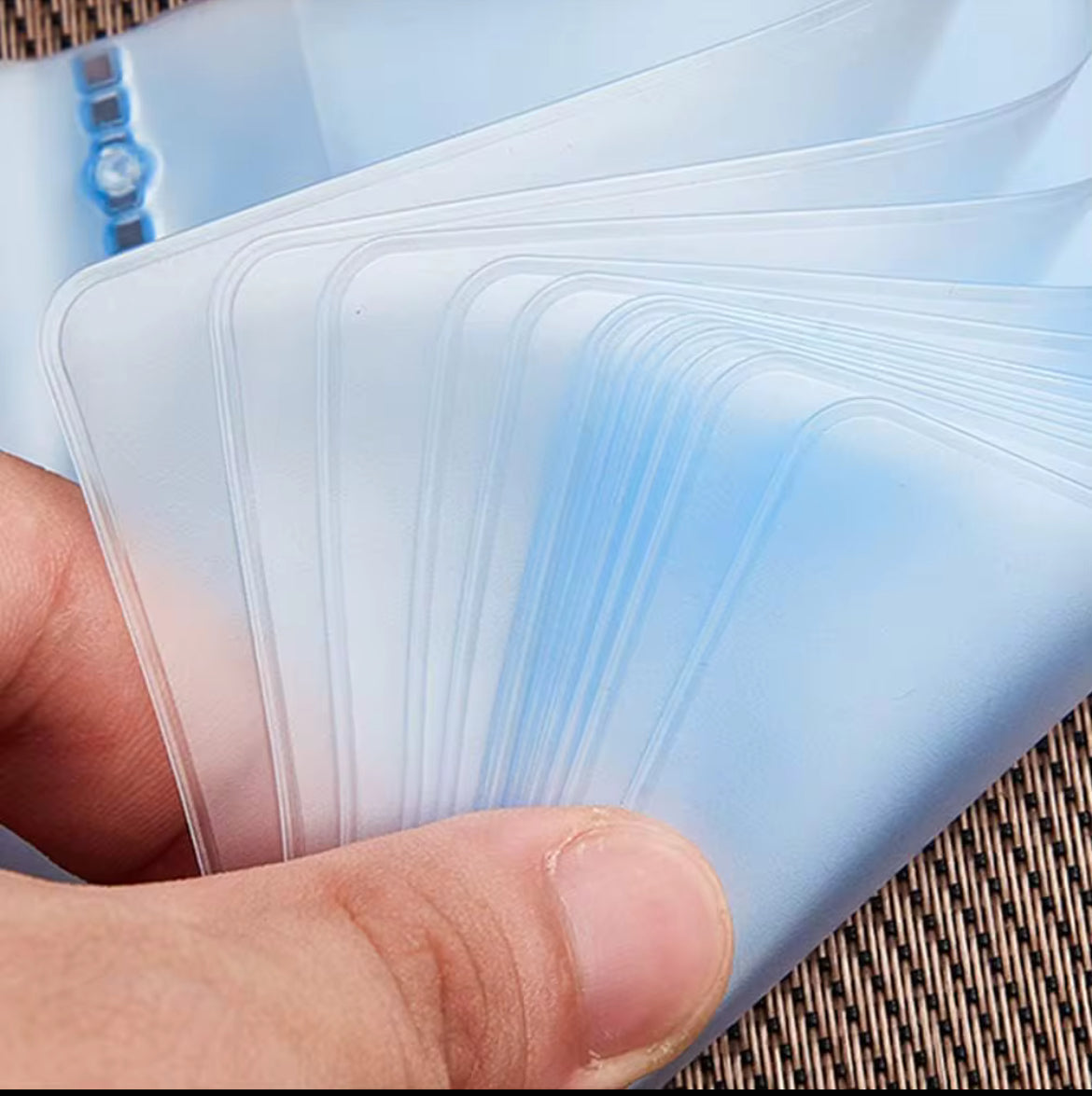 10-Sleeve Card Protector Pouch (Holds 20 Cards Total) 10-Sleeve Card Protector Pouch (Holds 20 Cards Total)